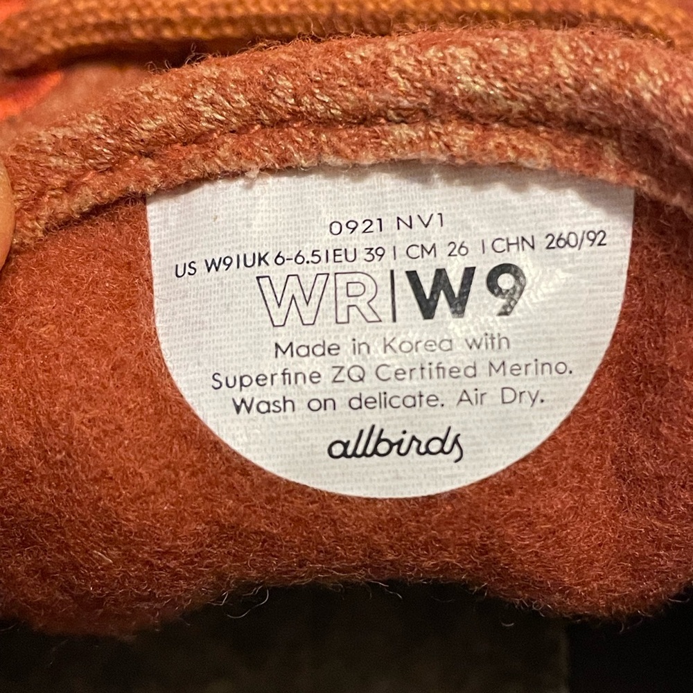 Allbirds Wool Runner Shoes Diablo with White Sole Women's Size 9 - Picture 6 of 7